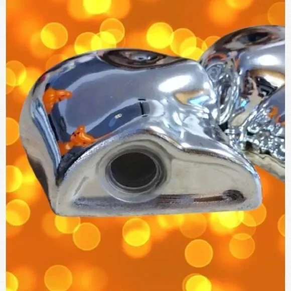 Halloween Mirrored Skull Salt and Pepper Shakers Set NWT - Picture 11 of 12